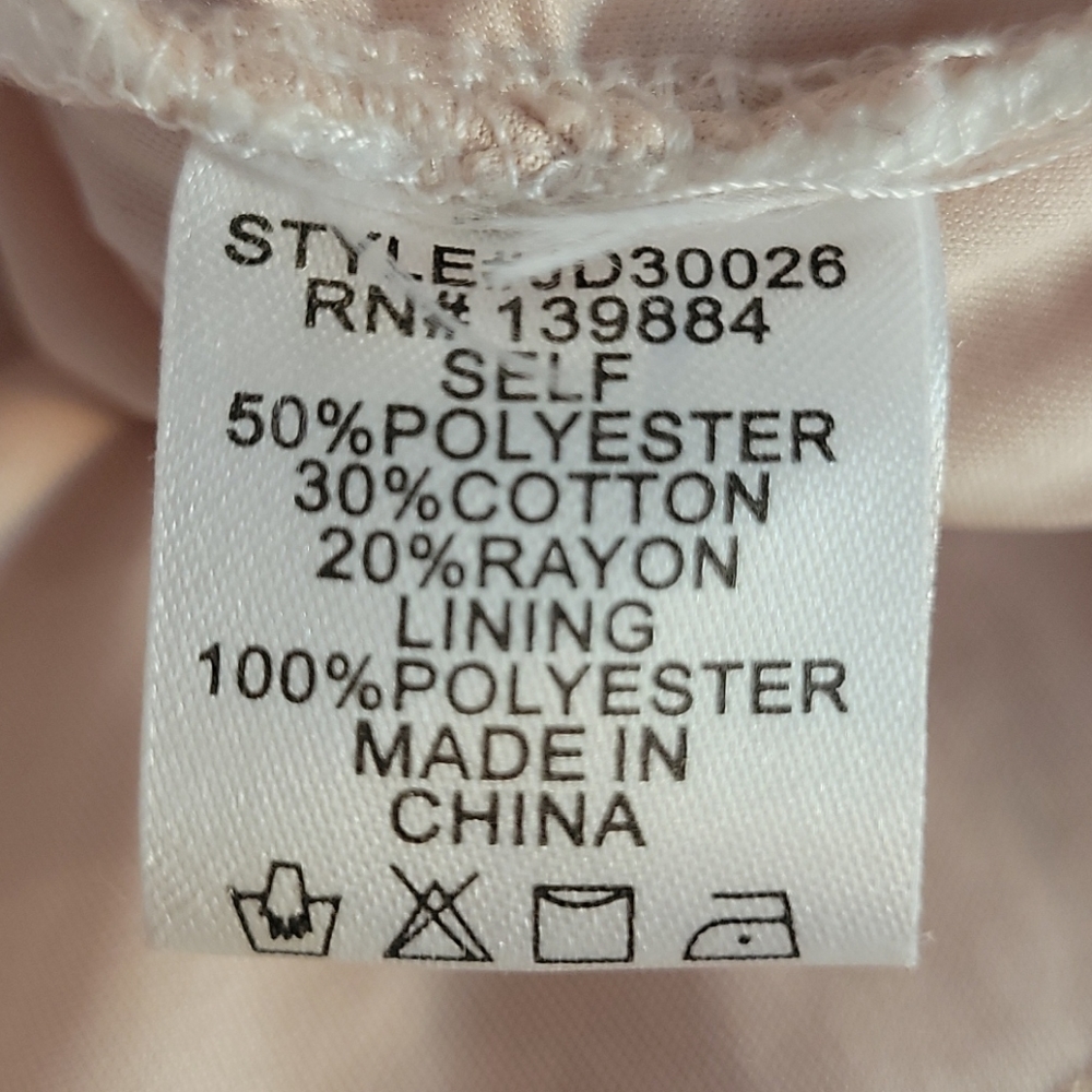 A PEACH KNIT DRESS - Picture 8 of 10
